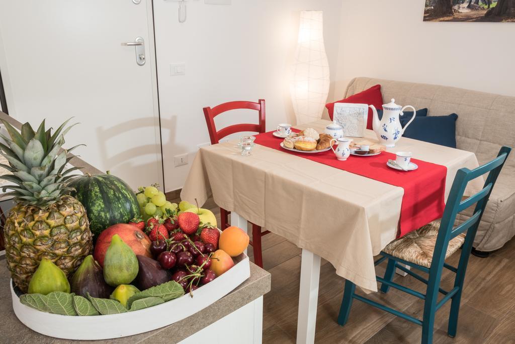 Casa Rebecca Apartment Монополи Стая снимка