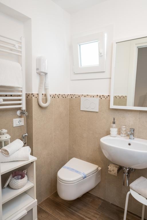 Casa Rebecca Apartment Монополи Стая снимка